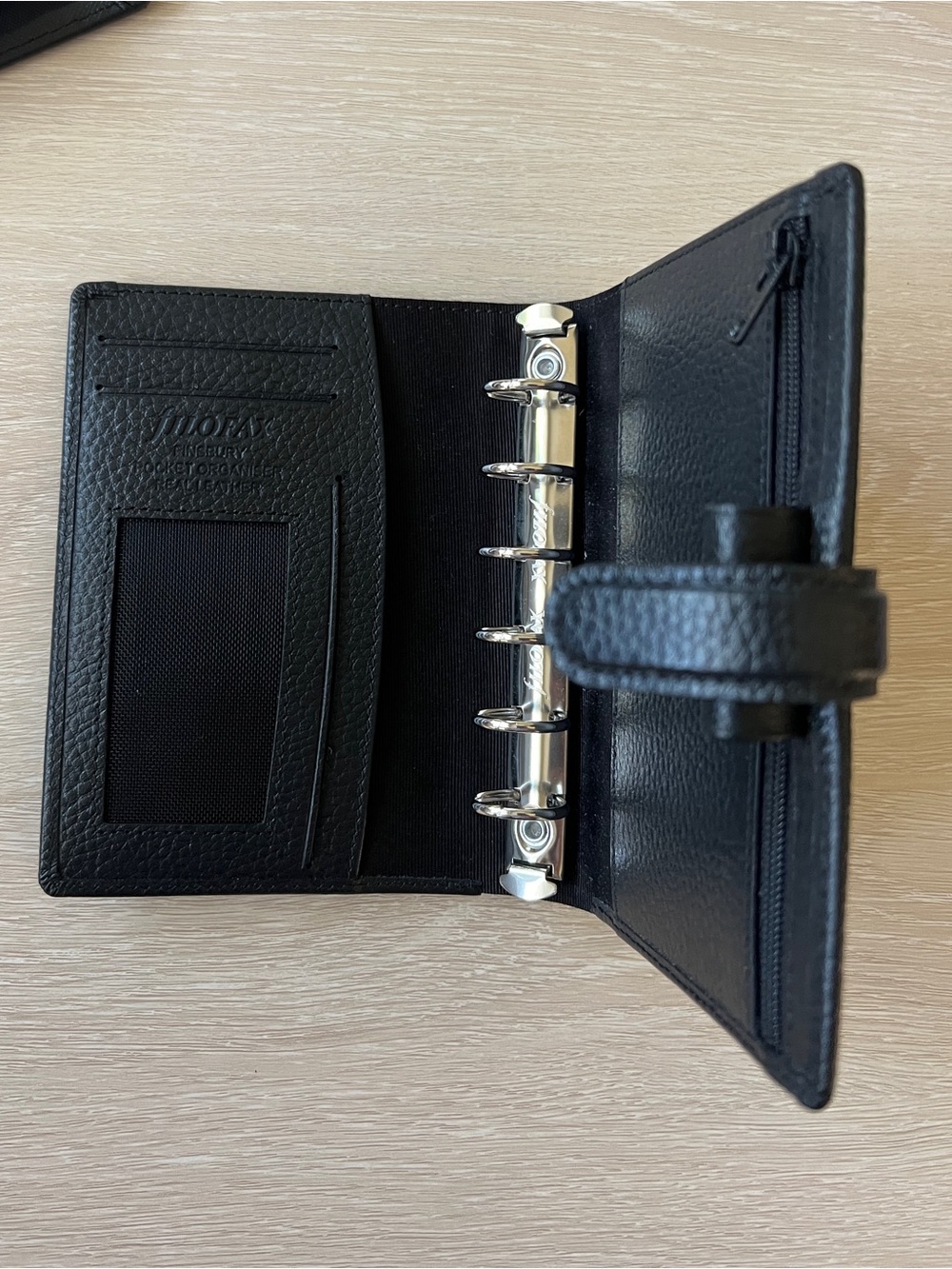 Filofax Finsbury Pocket Leather Organizer - Picture 2 of 7